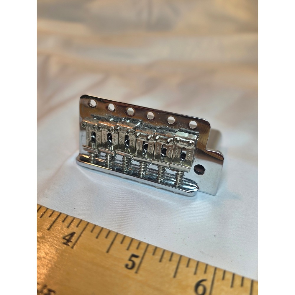 Fender Stratocaster Tremolo Bridge Assembly 6-Screw Vintage Stamped Saddles